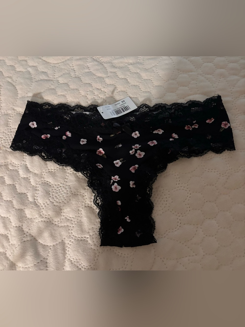 La vie en rose Lace-Trim Floral Thong Panty - Black with Pink Flowers